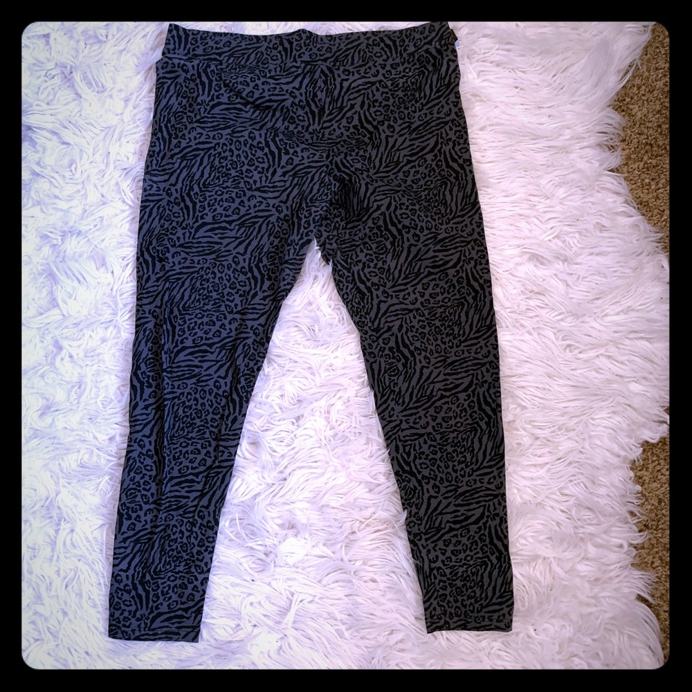 Style & Co animal print leggings